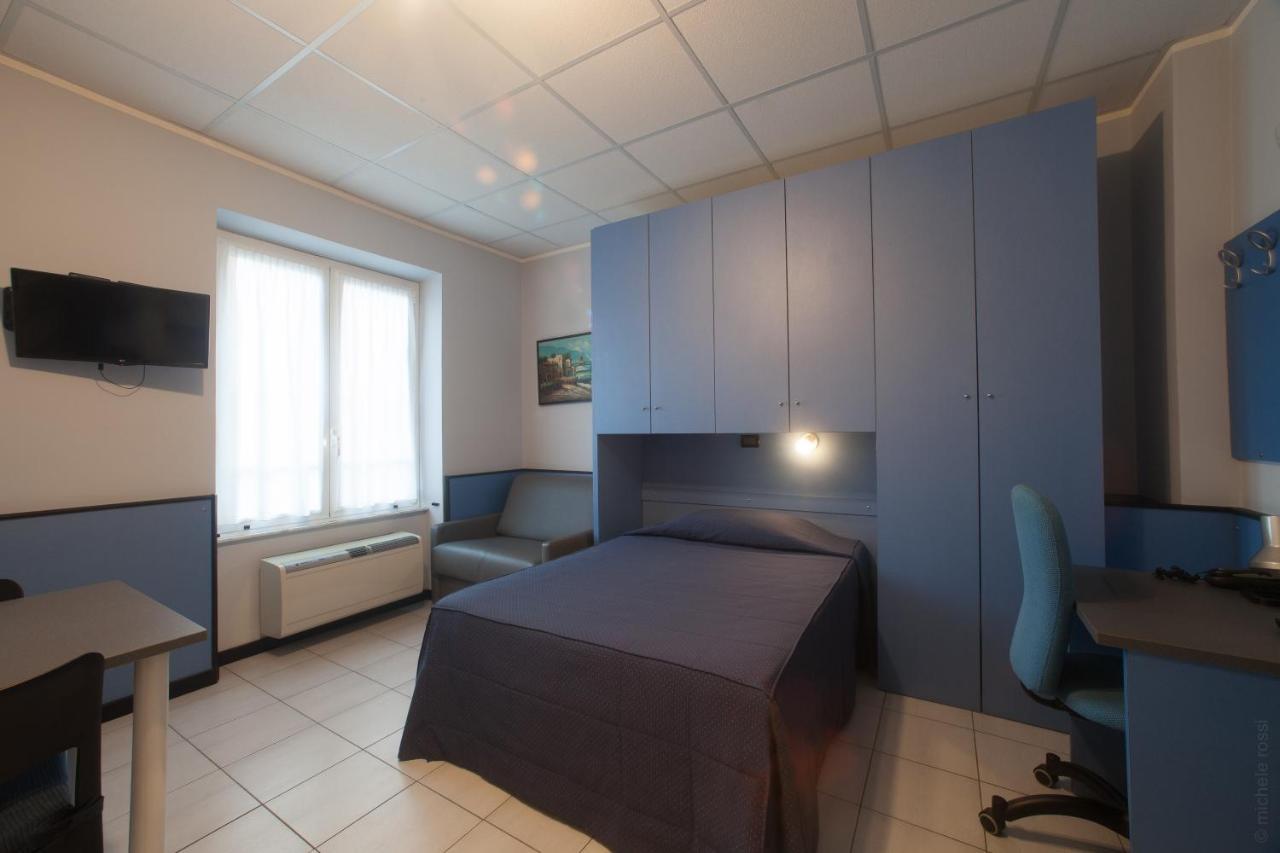Hotel Tirreno Janov Exteriér fotografie